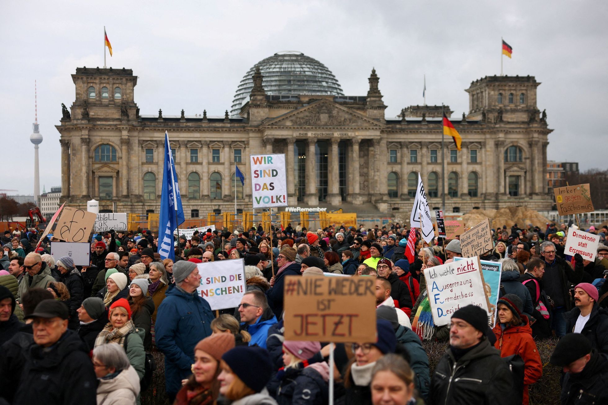 Německo, protesty, demonstrace, Merz