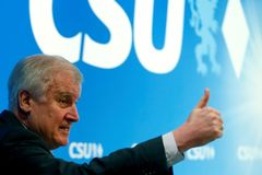 V Mnichově protestovaly tisíce lidí proti migrační politice CSU. Bavorsko čekají v říjnu volby
