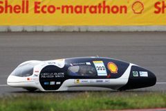 Nový rekord: Studentské auto ujede na litr 5000 km