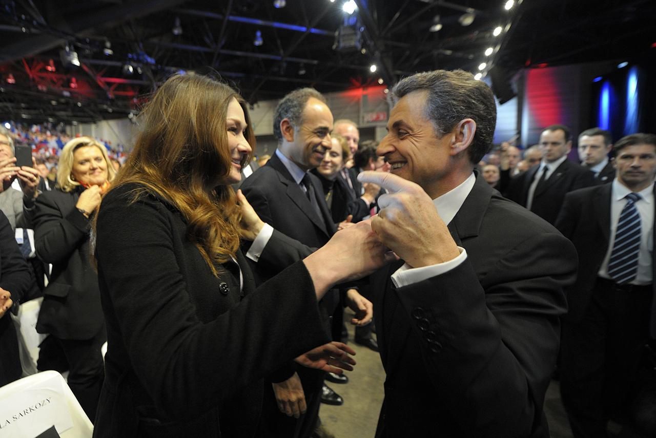 Carla Bruni Sarkozy v akci