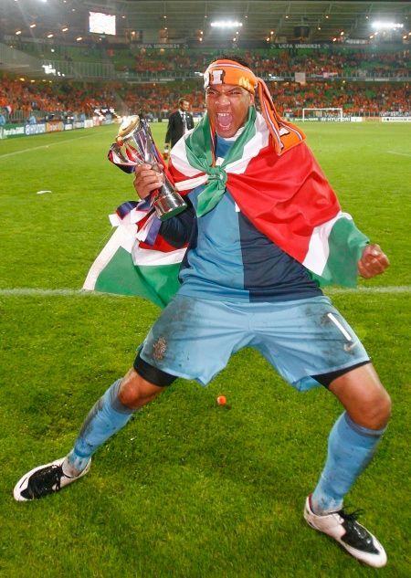 Oslava nizozemského brankáře