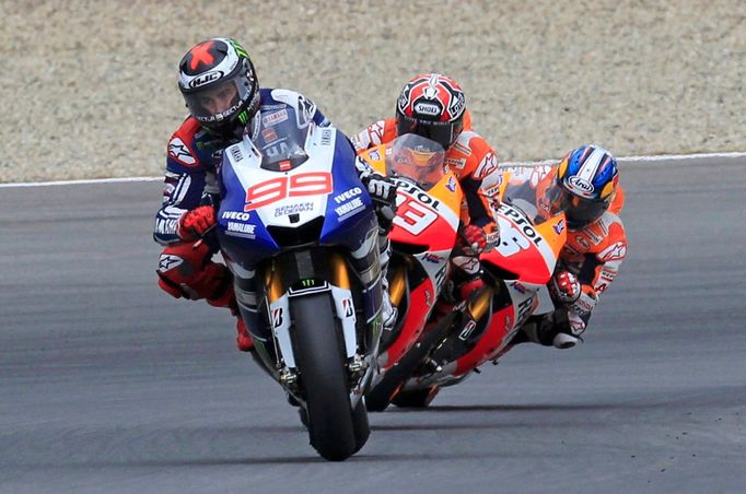 MotoGP Brno 2013: Jorge Lorenzo (vlevo), Yamaha; Marc Marquez (uprostřed) a Dani Pedrosa oba Honda