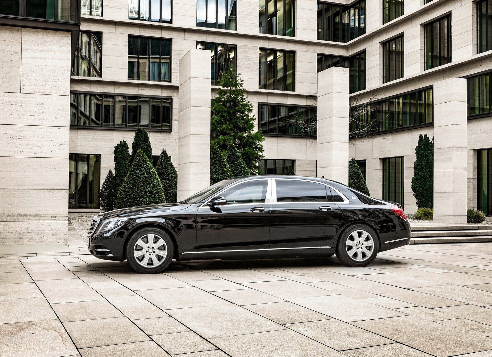 Mercedes-Maybach S600 Guard