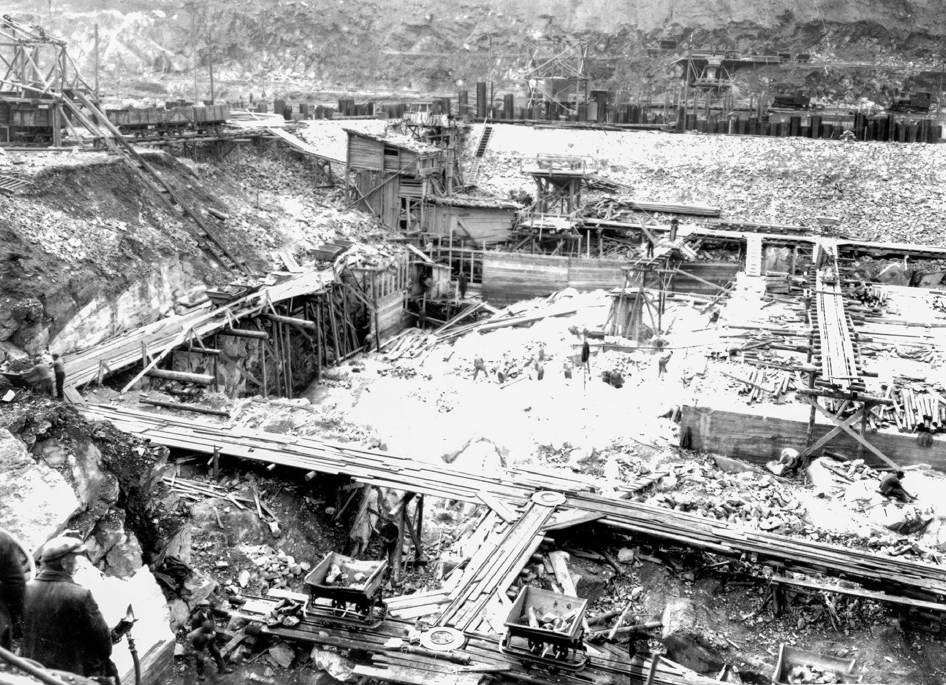 Vodní nádrž Štěchovice, Štěchovice, přehrada, vodní elektrárna, historie, stavba, výročí, Domácí