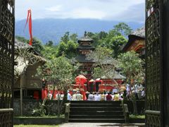 hinduistický obřad na ostrově Bali