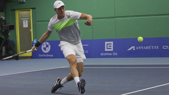 Tomáš Berdych letos vyhrál Davis Cup i českou extraligu. Podívejte, jak jeho Prostějov ve finále smetl soupeře z Přerova.