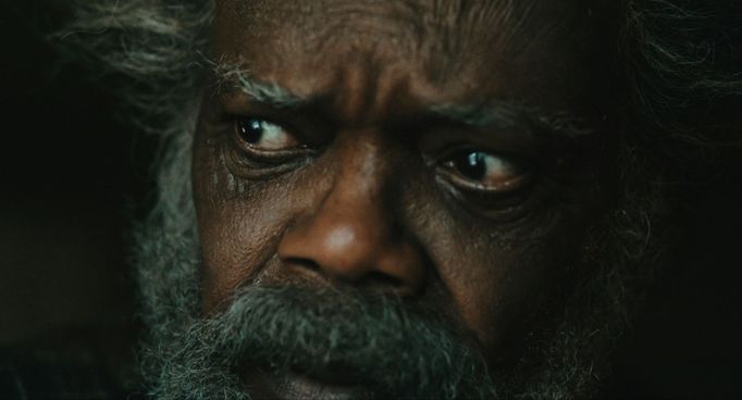 Samuel L. Jackson jako Ptolemy Grey.