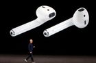 Apple chce snížit svou závislost na Číně. Nová sluchátka bude vyrábět ve Vietnamu