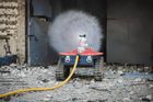 Český robot zachraňuje životy na Ukrajině. Když se osvědčí, pořídí si ho čeští hasiči