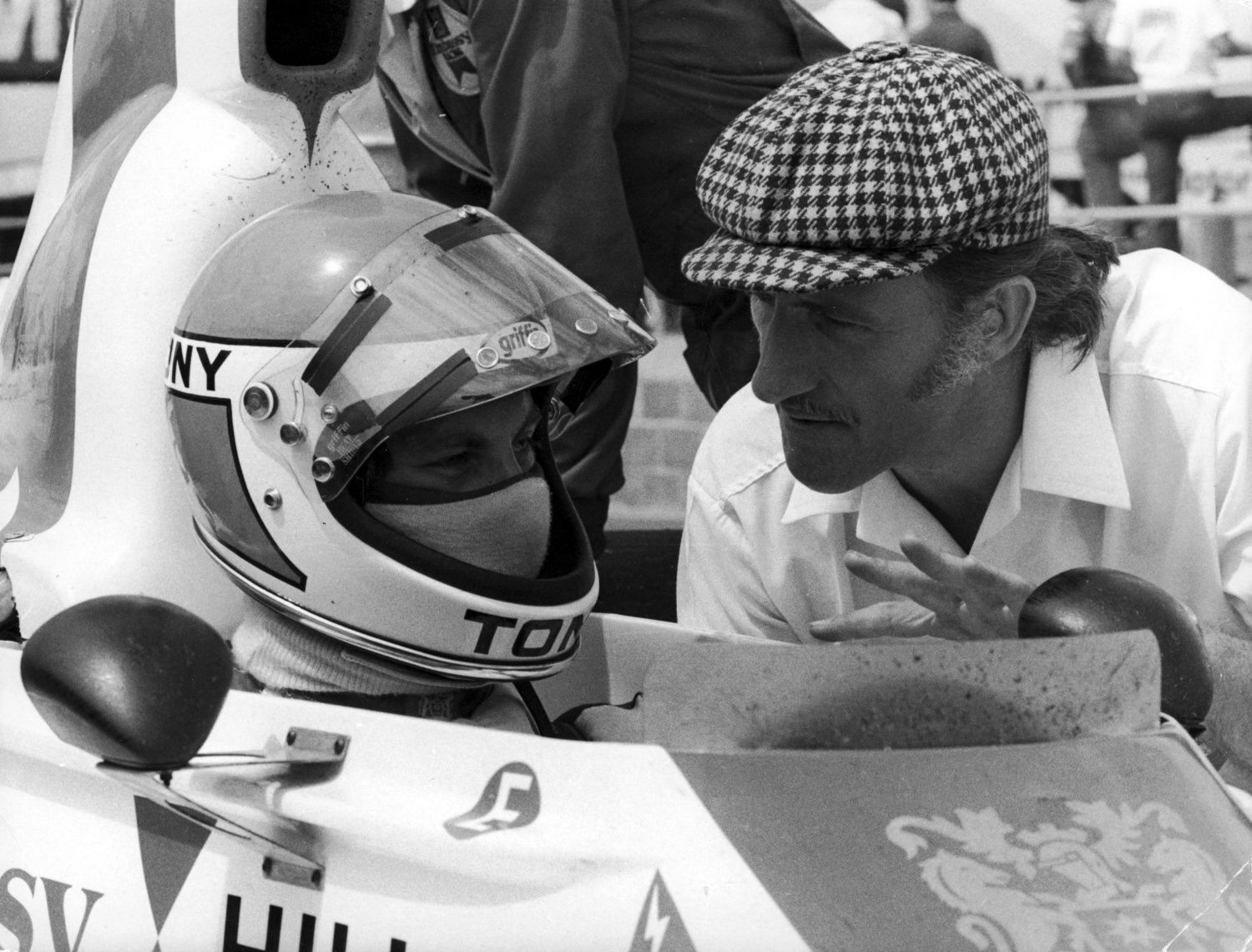 F1 1975, VC Británie: Tony Brise a Graham Hill