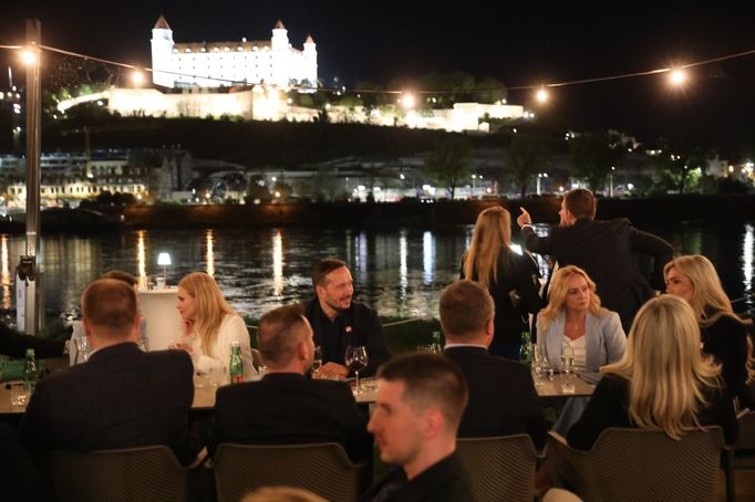 Volební štáb prezidentského kandidáta Petra Pellegriniho.