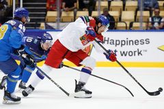 Voženílek dostal kritický zásah pukem. Reprezentačního útočníka čeká dlouhá pauza