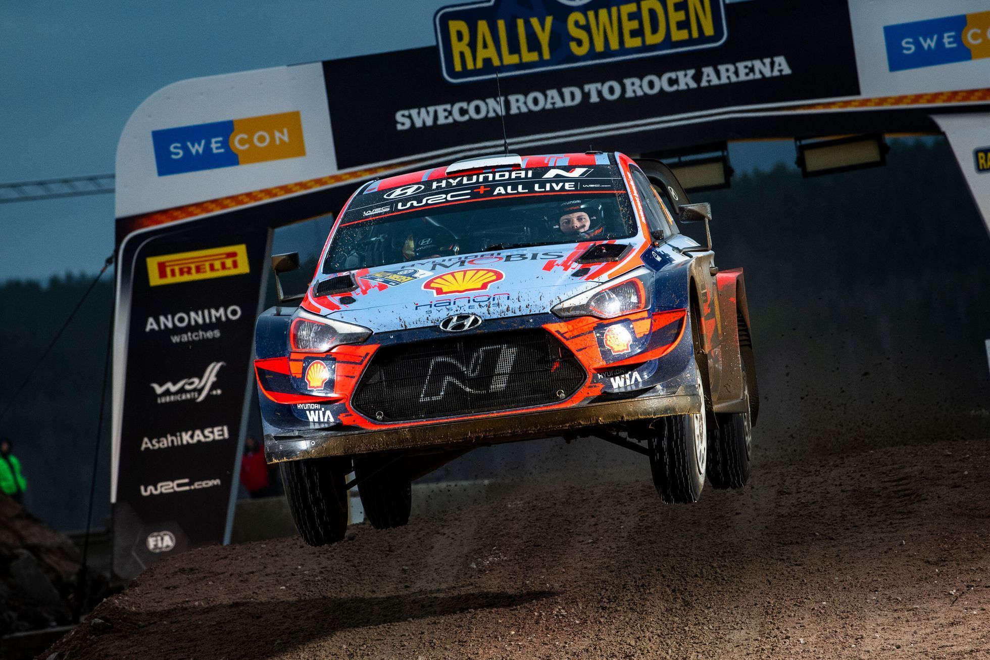 Ott Tänak v Hyundai na trati Švédské rallye 2020