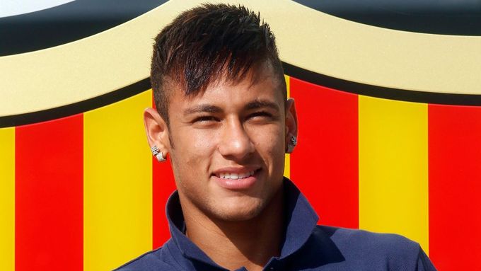 Neymar přestoupil do Barcelony v létě z brazilského Santosu.