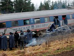 V listopadu vybuchl vlak na trase Moskva - Petrohrad.