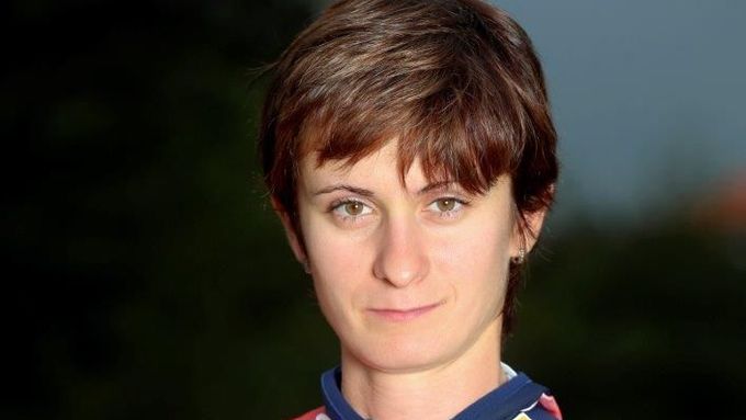 Martina Sáblíková, desetinásobná mistryně světa a dvojnásobná olympijská vítězka vstupuje do další sezony. Hlavním měřítkem úspěchu budou výkony na olympiádě v Soči.
