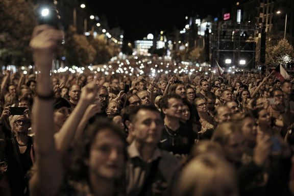 Koncert hitů roku 1968 zaplnil 21. srpna celé Václavské náměstí, přišly odhadem desetitisíce lidí.