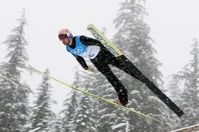 Sněžení a hustá mlha. Tréninkům ve Whistleru počasí nepřálo