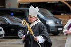 Česko má druhého kardinála, papež jmenoval Duku