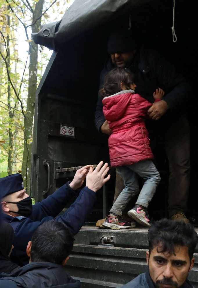 Migranti na hranicích Polska s Běloruska.