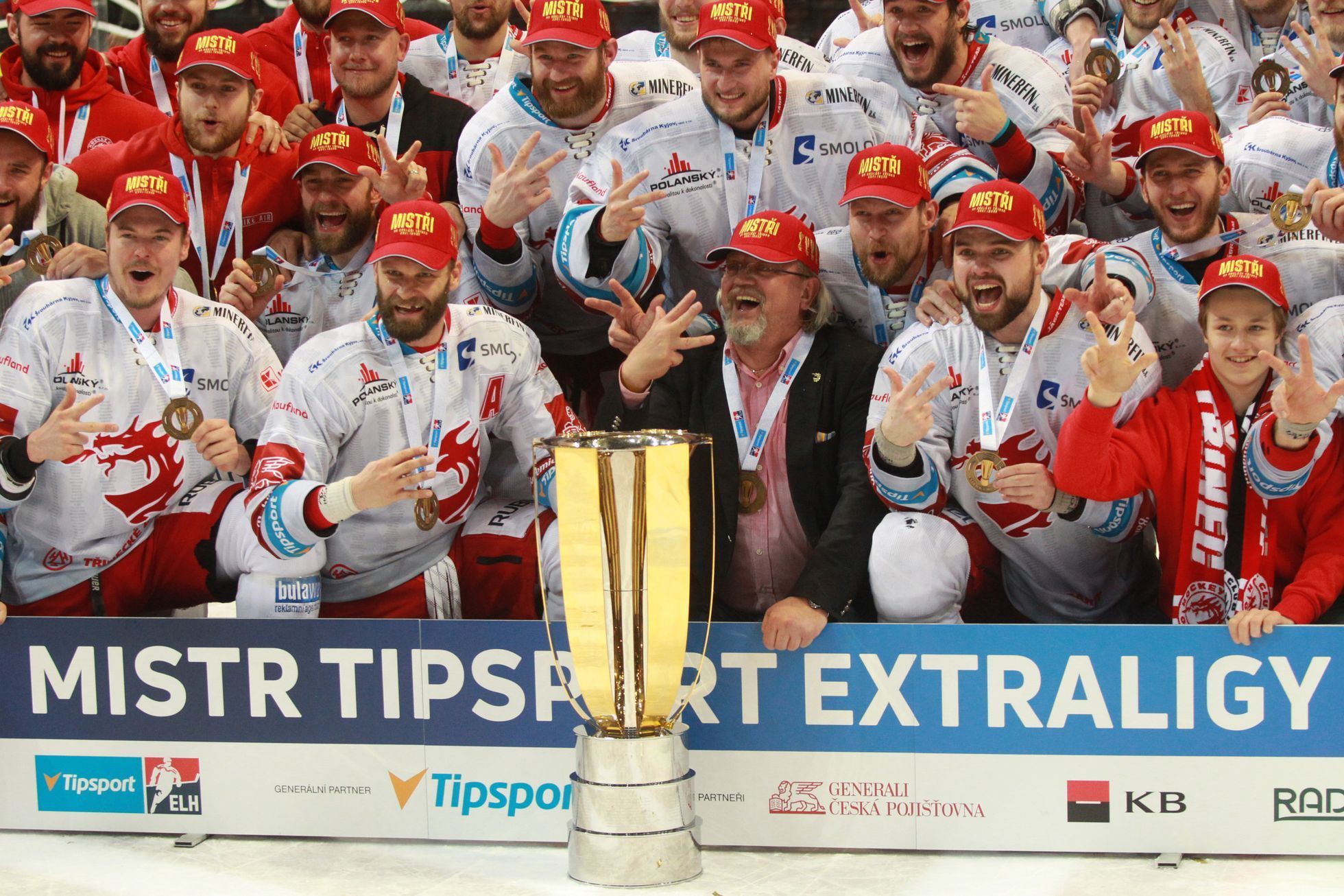 hokej, extraliga 2021/2022, finále, 6. zápas, Sparta - Třinec, oslavy Třince