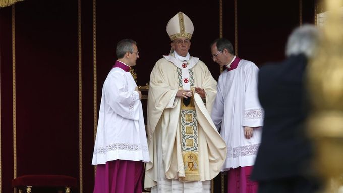 Papež František poprvé svatořečil