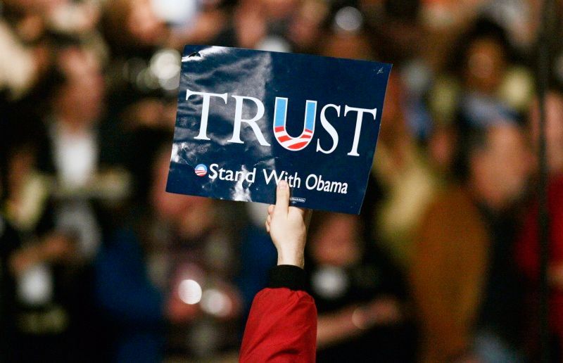 Důvěra říká plakát jednoho z příznivců demokratického kandidáta Baracka Obamy.