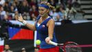 Fed Cup, finále 2014: Petra Kvitové v zápase s Angelique Kerberovou