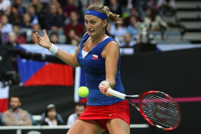 Fed Cup, finále 2014: Petra Kvitové v zápase s Angelique Kerberovou