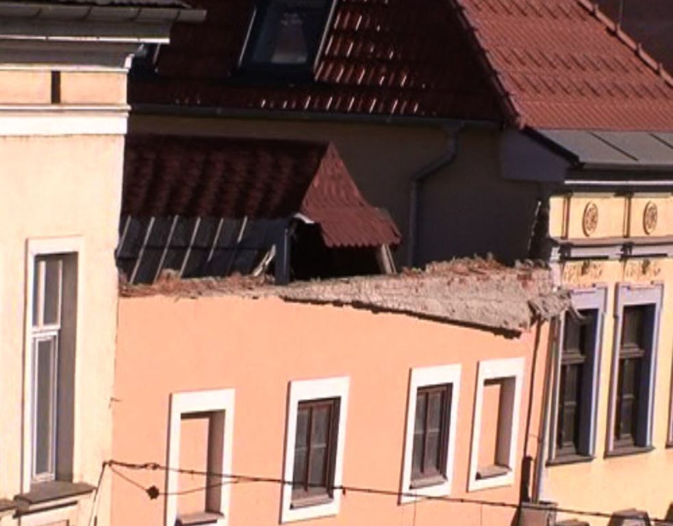 V Olomouci se zřítila část domu