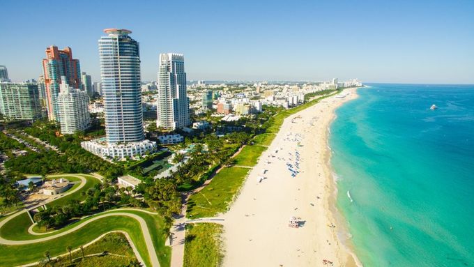 Florida je populární mezi Rusy nejen kvůli podnebí, ale i kvůli velké ruskojazyčné komunitě. Na snímku pláž v Miami.