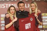 Fotbalová Sparta představila v pondělí nového generálního partnera. Teprve šestého v novodobé historii klubu. Stala se jím loterijní společnost Sazka Bet.