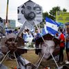 Nikaragua-masové a smrtelné protesty proti prezidentovi