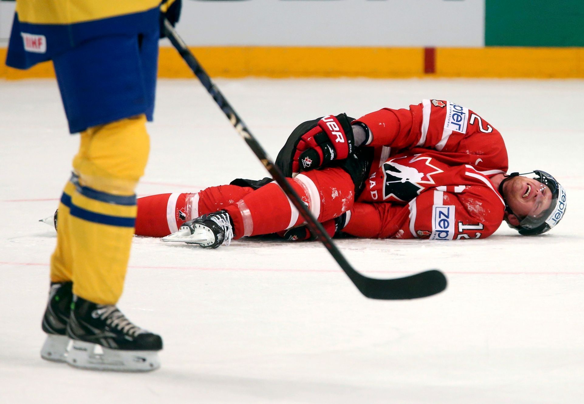 Hokej, MS 2013, Švédsko - Kanada: zraněný Eric Staal