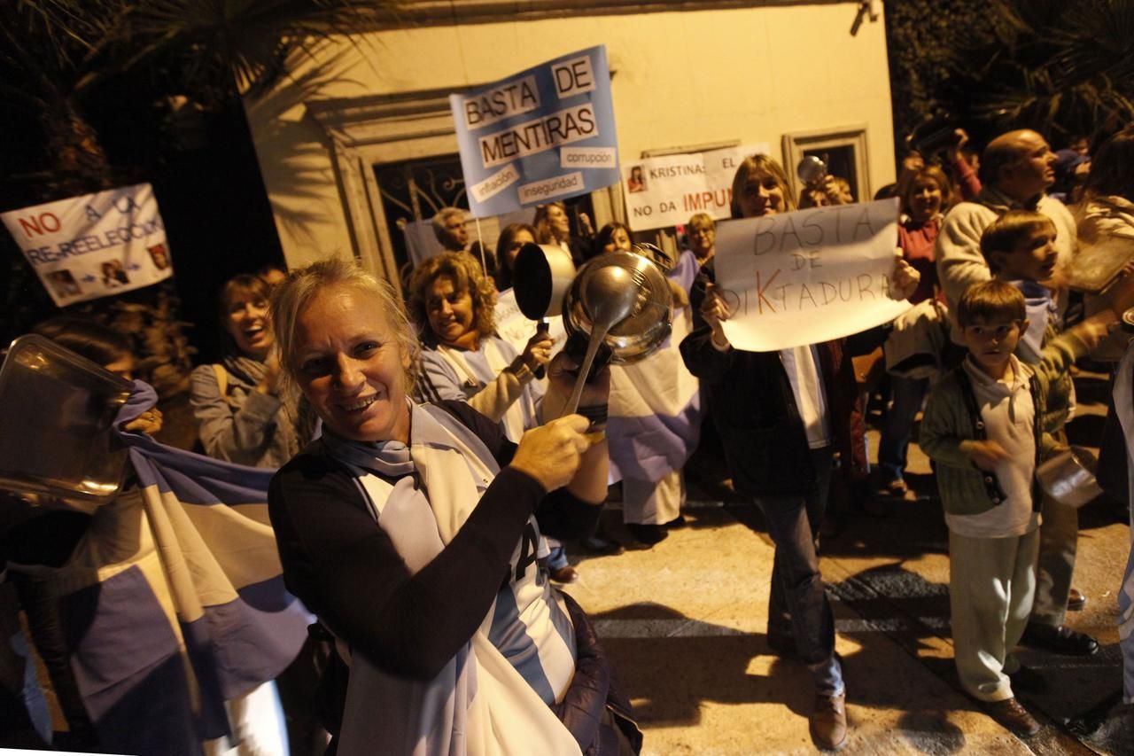 Foto: Proti argentinské prezidentce vytáhly do ulic statisíce lidí