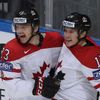 MS 2016, Kanada-USA: Brendan Gallagher (11) a Sam Reinhart slaví gól