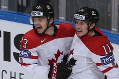 Finy ve finále MS vyzve Kanada, nezlomily ji ani tři góly Američanů v řadě