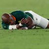 Zraněný Mbongeni Mbonamb ve finále MS 2019 Anglie - Jihoafrická republika