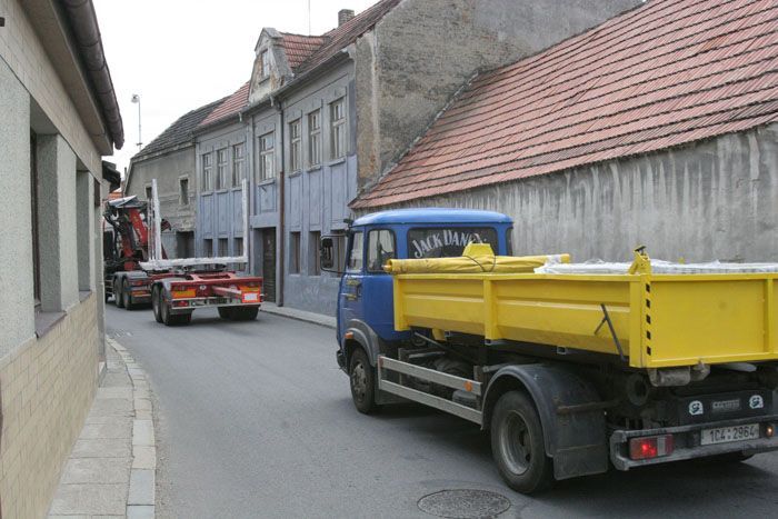 Silnice skrz Trhové Sviny