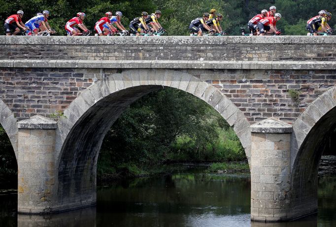 Peloton ve 4. etapě na Tour de France 2018