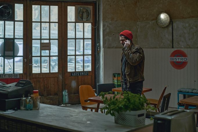 Marek Adamczyk jako David.