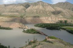 Střet o vodu mezi Kyrgyzstánem a Tádžikistánem si vyžádal desítky mrtvých