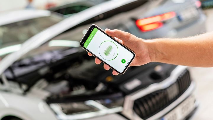 Co v tom autě rachtá? Škoda trénuje uši umělé inteligence na rozpoznávání poruch