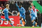 Ibrahim Traoré slaví třetí gól v prvním čtvrtfinále Evropské konferenční ligy Feyenoord - Slavia