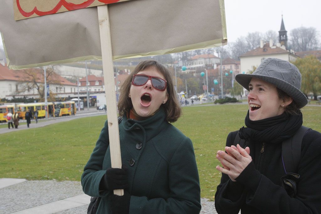 Happening proti bezohlednosti koperací