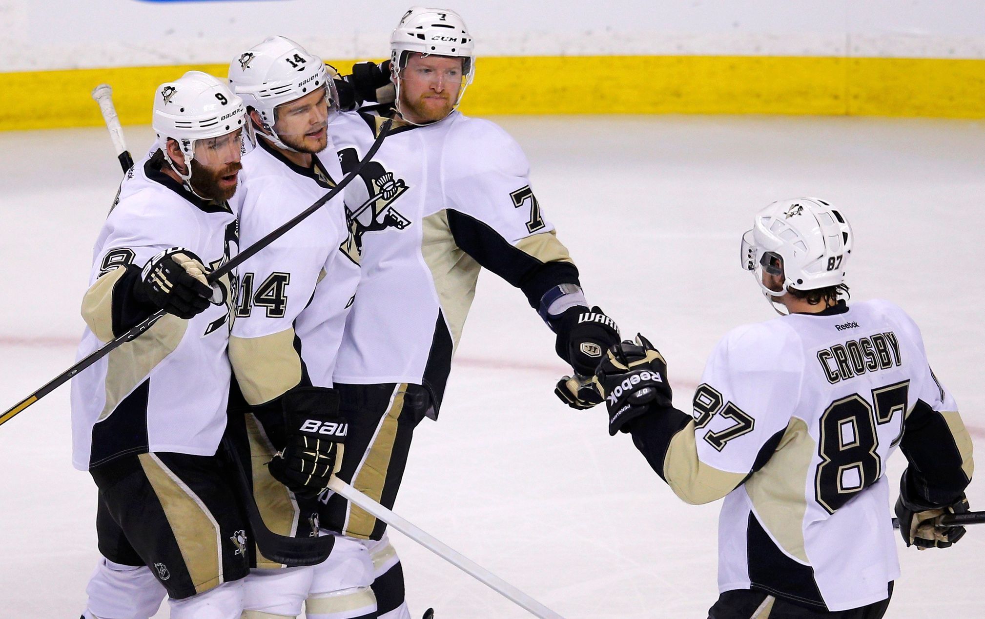 Boston Bruins  - Pittsburgh Penguins