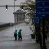Hurikán Florence se blíží k východnímu pobřeží USA