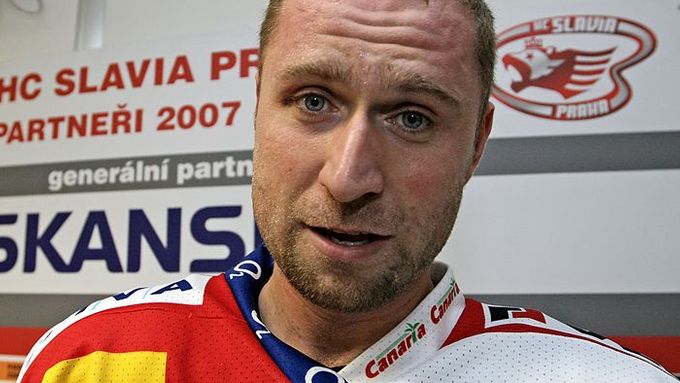 Jaroslav Bednář zkusí překonat bolest, aby Slavii poslal do semifinále Ligy mistrů.