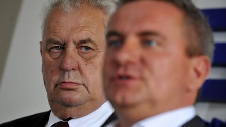 Zemanovy výroky připomínaly výměnný obchod, řekl poslancům soudce Baxa