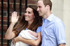 Británie očekává porod Kate, novináři hlídkují u porodnice